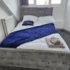 Отель Remarkable 4-bed House in Bradford, фото 15