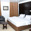Отель Royal Crest hotel and suite, фото 3