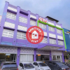 Отель Super OYO Capital O 1630 Hotel Syariah Ring Road, фото 1