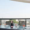 Отель Brand New Apt Pkg included 2 BDR TL15, фото 1