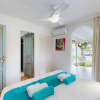 Отель Domaine de L'anse Simon - Piscine - 9 Chambres, фото 21