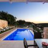 Отель Charming Villa in Achlades Crete With Private Pool, фото 5