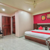 Отель OYO 24872 Hotel Golden Fiesta, фото 16