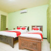 Отель Penginapan Anggrek Syariah 1 by OYO Rooms, фото 4
