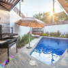 Отель Spacious House Pool & Jacuzzi, фото 15