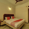 Отель OYO 24579 Flagship Hotel Padmam, фото 27