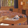 Отель Lake Lodge Cabins - Inside the Park, фото 9