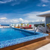 Отель Penthouse Skyline 2BR 2BathR & Balconies, фото 11