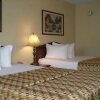 Отель Howard Johnson Inn Bloomington в Нормале