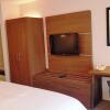 Отель Holiday Inn Express & Suites Surrey, an IHG Hotel, фото 4