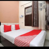 Отель OYO Flagship 702281 Hotel Green Tower, фото 6