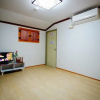 Отель Jeonju Jiwoodang Hanok Pension, фото 5