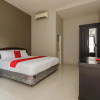 Отель RedDoorz Syariah near Taman Air Mancur Bogor, фото 3