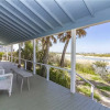 Отель The Historic Lodge, 5 Bedrooms, Sleeps 10, Ocean Front, WiFi, фото 18