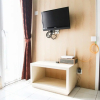 Отель Pool View 2BR Mutiara Bekasi Apartment, фото 4