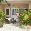 Отель Holiday Studio Apartment Tonia - Pelekas Beach, Corfu, фото 1