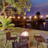 Отель Waterfront Newly Renovated 4 BR Home, фото 20