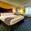 Отель Fairfield Inn & Suites by Marriott St Petersburg Clearwater, фото 2