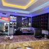 Отель Luxol Homes And Suites, фото 2