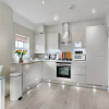 Отель Greenwich Court - Modern Windsor 1 bed flat, with gated allocated parking., фото 2