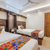 Отель Fabhotel Sg5 Inn Suites, фото 3