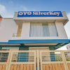 Отель Oyo 20028 Silverkey Miot Hospital, фото 20