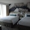 Отель Delta Hotels by Marriott Vancouver Downtown Suites, фото 8