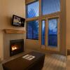 Отель Executive - The Inn at Whistler Village, фото 2