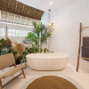 Отель NEW ! Stunning 4BR Jungle View Villa in Lovina, фото 2