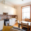 Отель Spacious Traditional 3 Bedroom Flat in New Town, фото 7