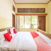 Отель OYO 951 Cempaka Ratu Beach Resort, фото 3