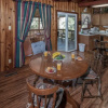 Отель Petty Cabin - Two Bedroom Cabin, фото 11