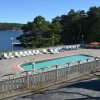 Отель Hällestrand Semesterby och vandrarhem в Стромстаде