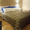 Отель Zevi Home Bed and Breakfast в Салерне