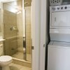 Отель Maplewood Suites - Square One, фото 9