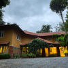 Отель Karapuzha Village Resort, фото 1