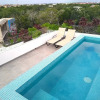 Отель Private Roof w Plunge Pool, Brand New 2 Br Penthouse for 6 Sleeps!, фото 24