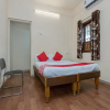 Отель OYO 15847 Hotel Mathura Lodging, фото 2