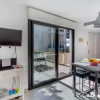 Отель Delightful 2-Berooms With Terrace, фото 8