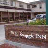 Отель The Snuggle Inn в Лоа