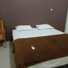 Отель OYO 92243 Fanilly Guest House Marabahan, фото 10