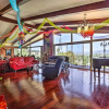 Отель Colorful El Cajon Gem: Deck, Garden & Valley Views, фото 16