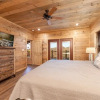 Отель Victoria's Secrets 5 Bedroom Cabin by RedAwning, фото 26