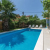Отель Awesome Home in Kastel Luksic With 4 Bedrooms, Wifi and Outdoor Swimming Pool, фото 17