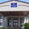 Отель Centerstone Inn & Suites Carlyle в Карлайте