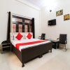 Отель OYO Flagship 45992 Hotel Royal, фото 2
