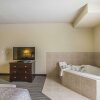 Отель Quality Inn and Suites, фото 35
