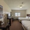 Отель Landmark Inn and Suites, фото 11