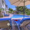 Отель Away-from-it-all, Exceptional Sea Views Sleeps 10, фото 42