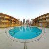 Отель Quality Inn & Suites Bakersfield, фото 49